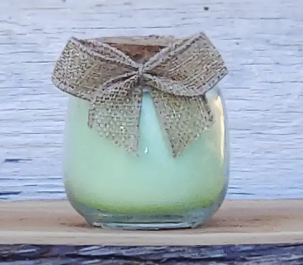 Eucalyptus-candle-600x525-product-lettering Eucalyptus scent candle